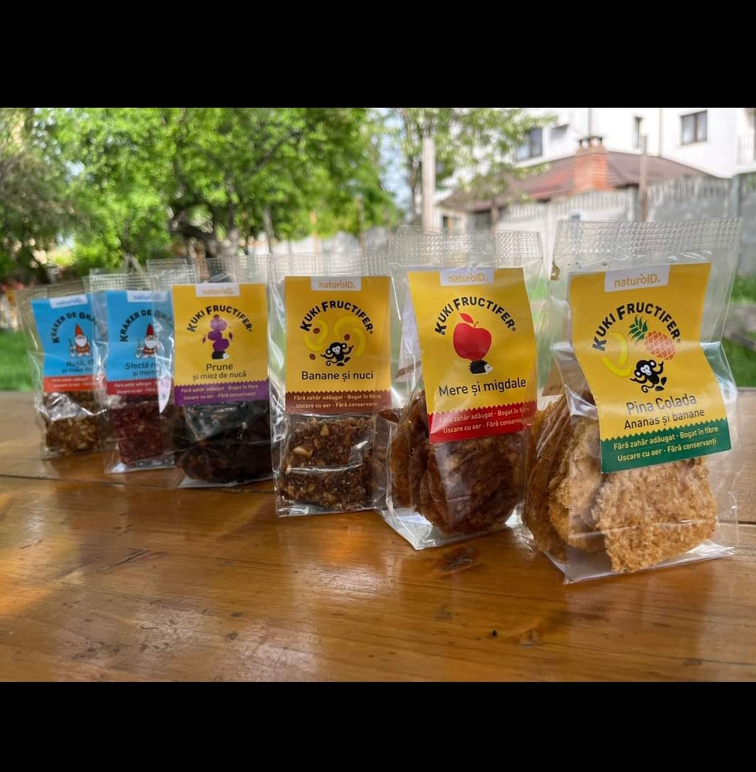 Granola hrișcă, granola merisoare, snackuri sănătoase prune-nuci, mere-migdale